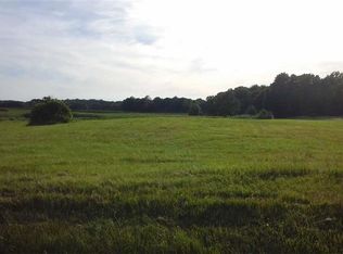 1266 Lake Pointe Dr, Appleton, NY 14008