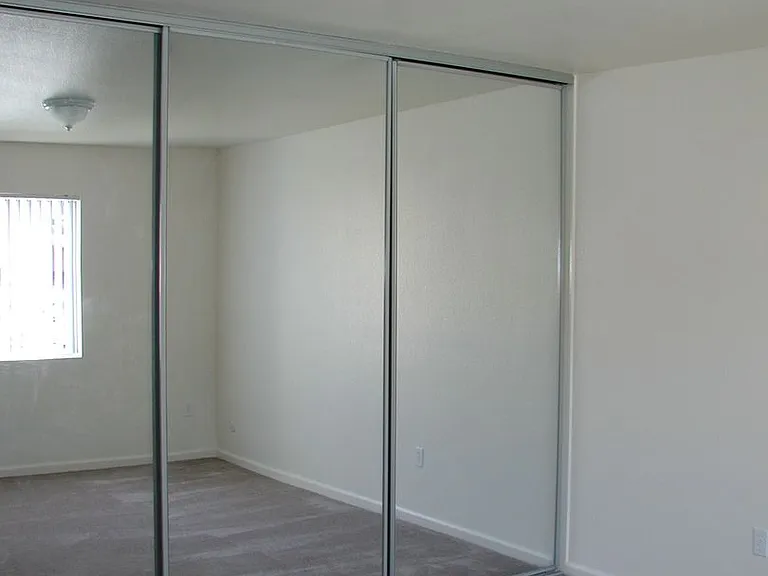 Mira Monte Apartments — Photo 9