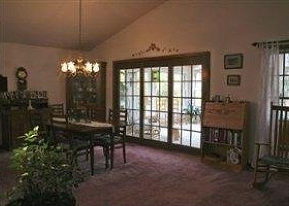 3rd image of 4599 Linda Dr