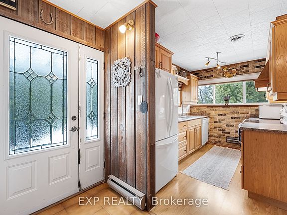 5th image of 3909 Richview Rd