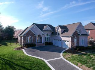 1026 Heathrow Dr, Hendersonville, TN 37075