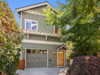2826 21st Ave W, Seattle, WA, 98199