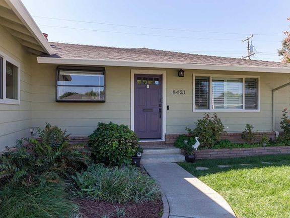 4th image of 8421 Diane Ct