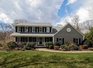 52 Wickham Rd, North Kingstown, RI 02852