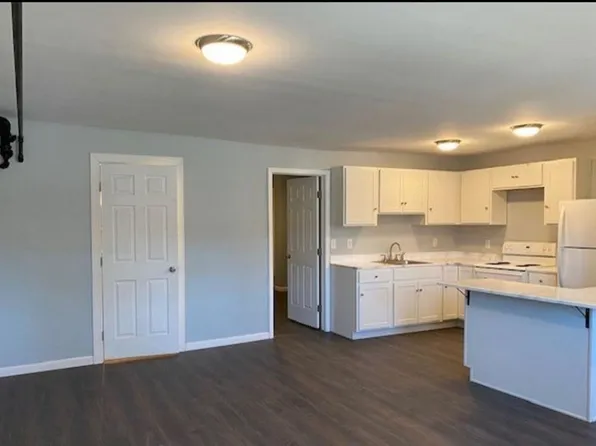 345 S Front St APT 4, Harrisburg, PA 17113