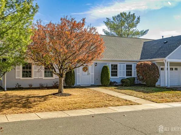 735 Mount Vernon Rd #A, Monroe Township, NJ 08831