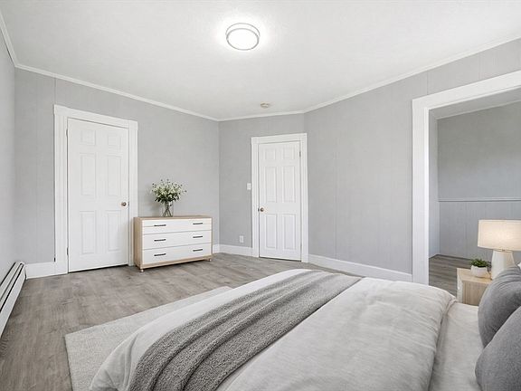 3rd image of 29-31 Auburn St #2L