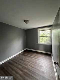 2 bed, 1.0 bath, 800 sqft, $1,300 — Photo 2