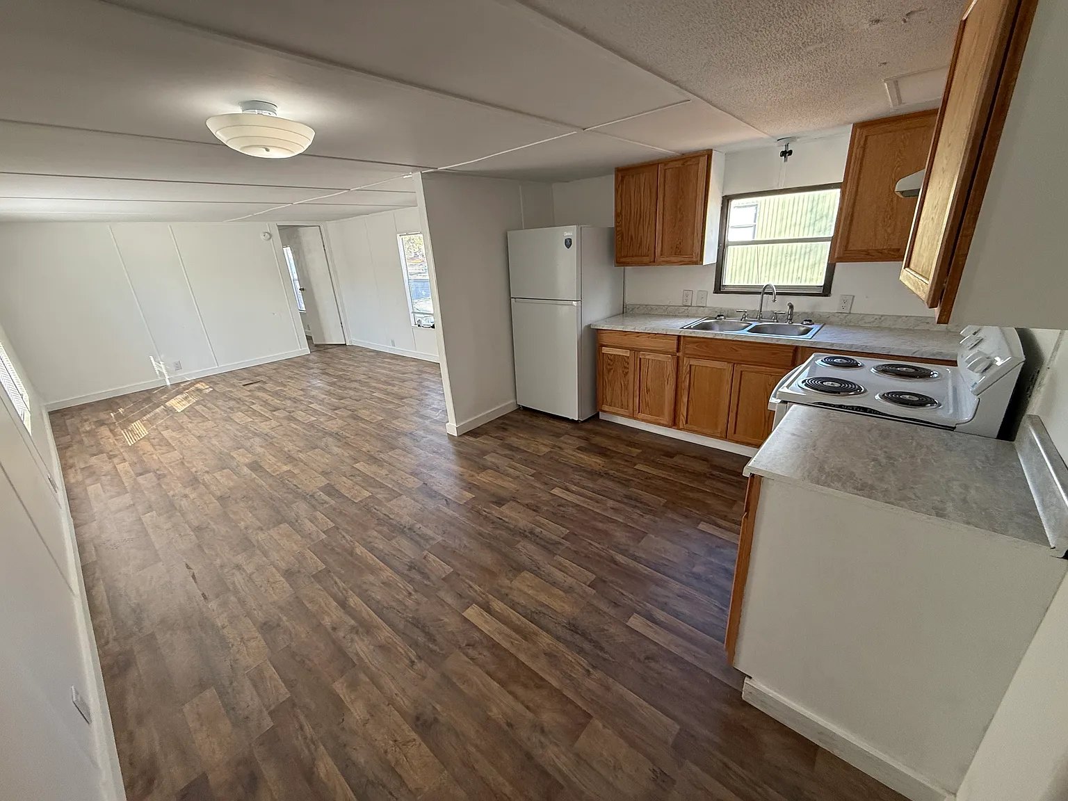 2 bed, $975 — Photo 4