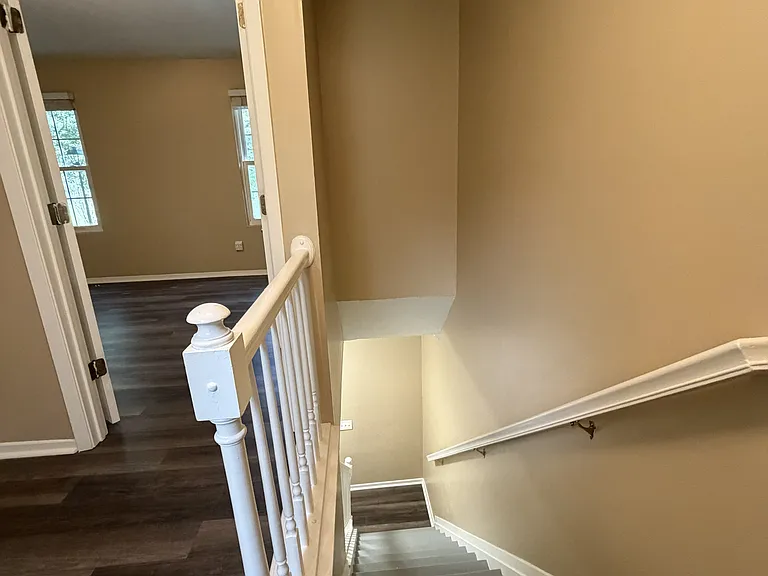 208 Wedgewood Way — Photo 40