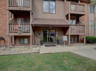 421 Woodside Trl #E-8, Decatur, IL 62521