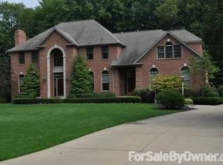 5343 Shadow Creek Dr, Youngstown, OH 44512