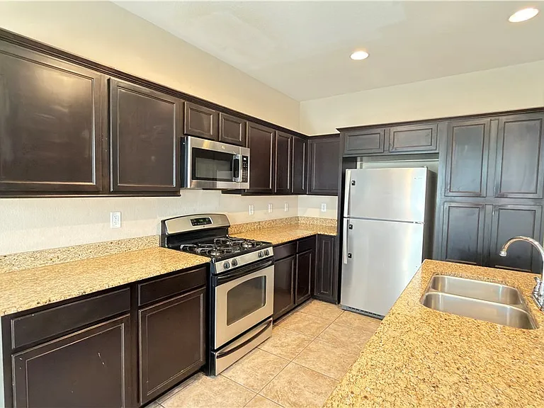 6675 Prairie Dusk Dr — Photo 4