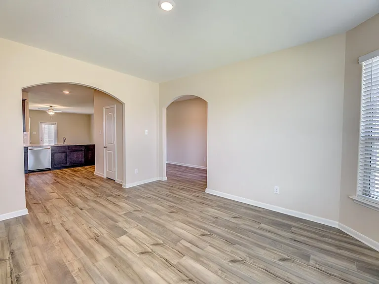 1717 Cotton Blossom Ln — Photo 5