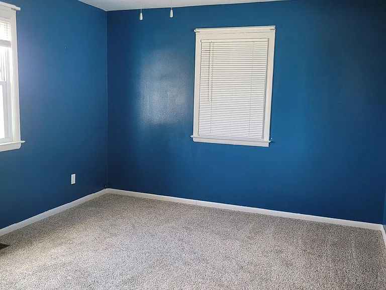 5801 N Kerby Rd — Photo 6