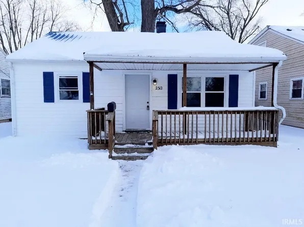 2312 S Pershing Dr, Muncie, IN 47302