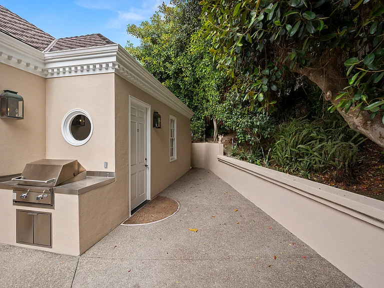 7612 Hillside Dr — Photo 50