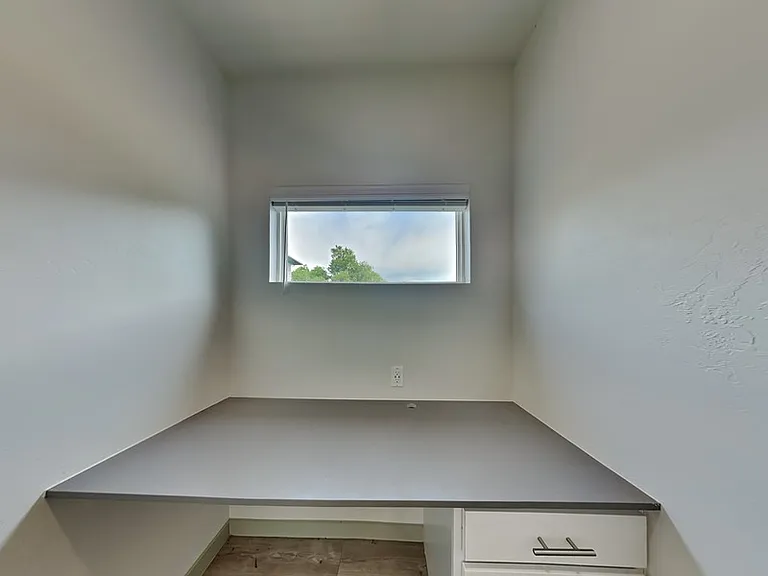 13526 Vinita Dr — Photo 13