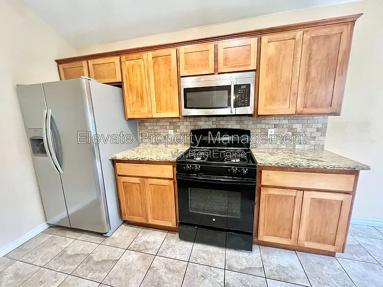 16405 Otter Dr — Photo 22
