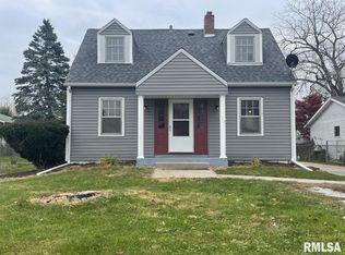 110 Theodore St, Washington, IL 61571