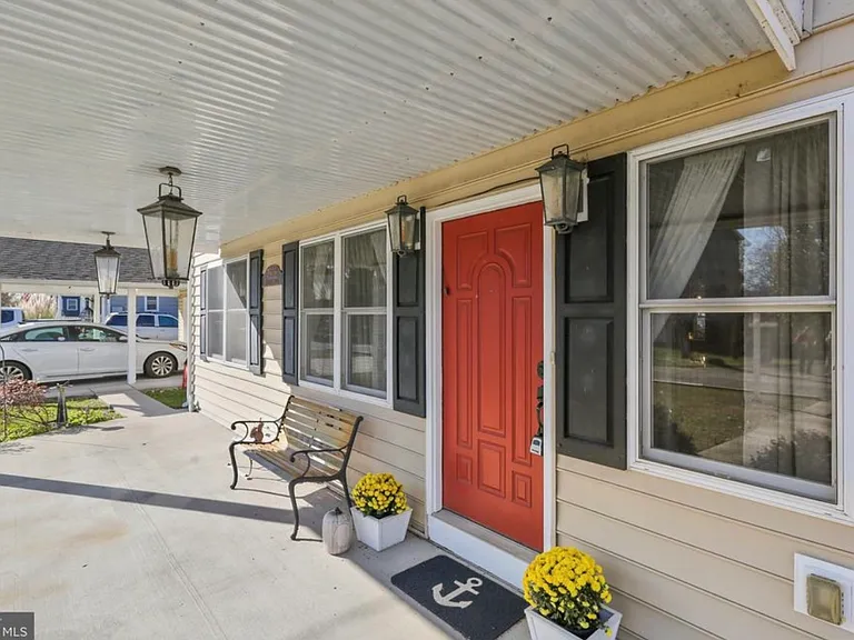 7808 Harbor Rd — Photo 9
