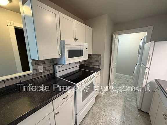 5th image of 4501 Boardwalk Dr Unit P153