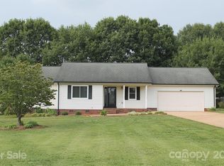 124 Antler Dr, Statesville, NC 28625