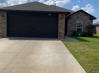 1104 E 148th St S, Glenpool, OK 74033