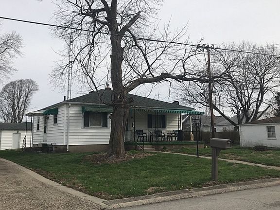 3rd image of 304 SW East St
