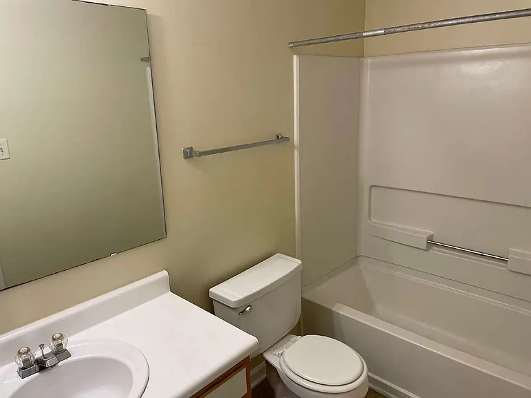 224 Waterdown Dr #1 — Photo 6