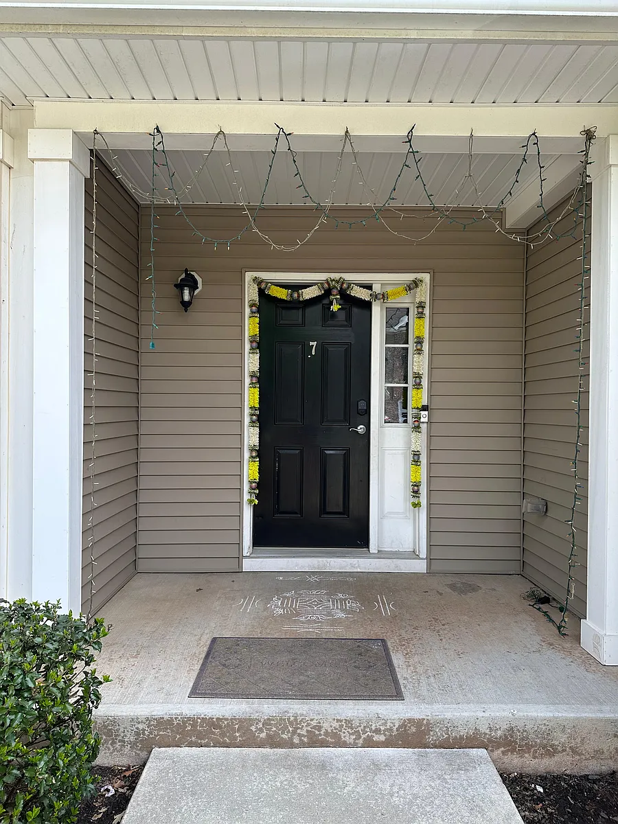 Main Entrance - 7 Campbell St