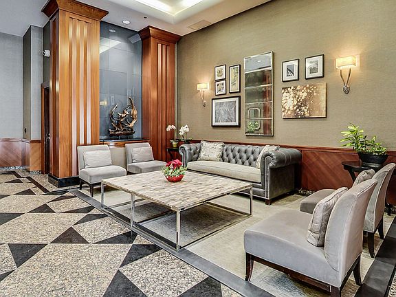 4th image of 545 N Dearborn St APT 2309