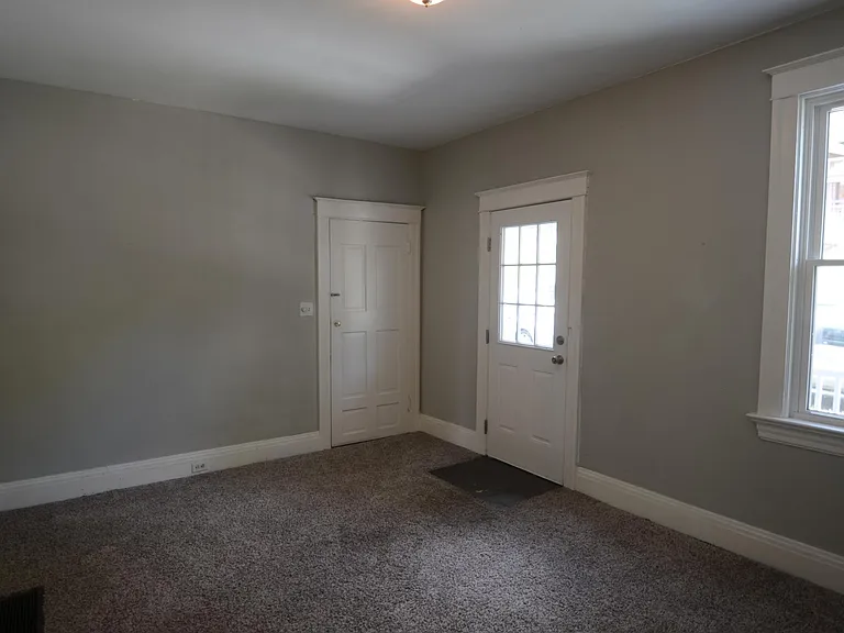 3450 Ruther Ave — Photo 4
