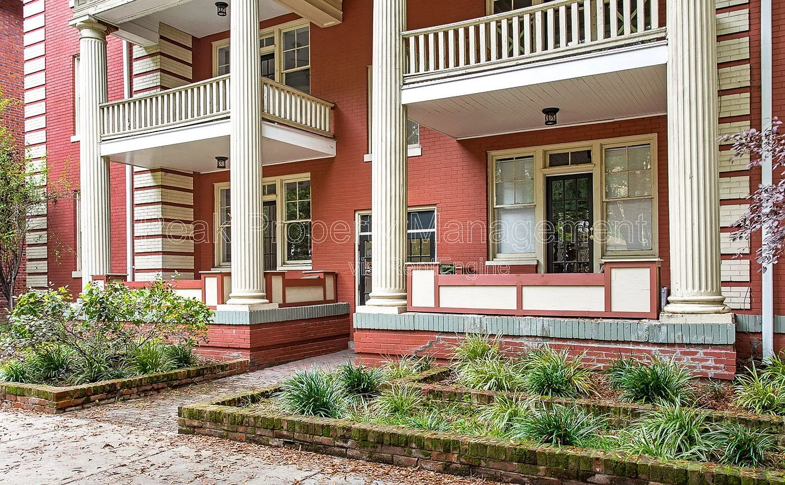 3 bed, 2.5 bath, 1800 sqft, $3,100 — Photo 3