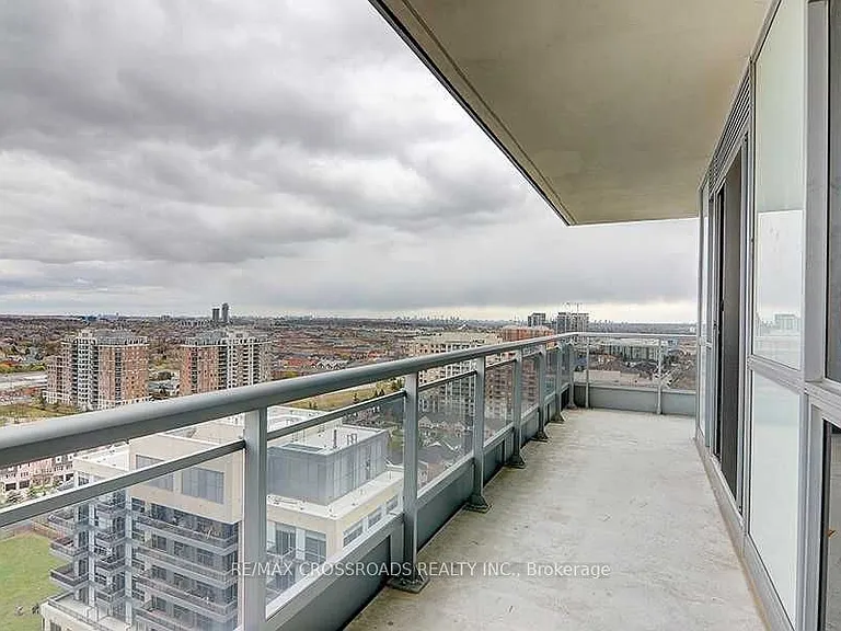 9201 Yonge St #1704 — Photo 26
