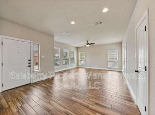 4904 Ridglea Hills Ct, Fort Worth, TX 76116