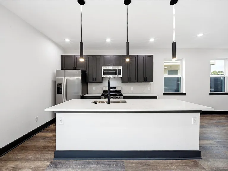 7818 Hanfro Ln #D — Photo 16