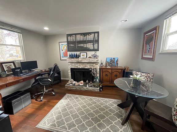 4th image of 6418 Hancock Ave