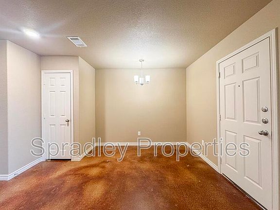 5th image of 1012A Menard Ct