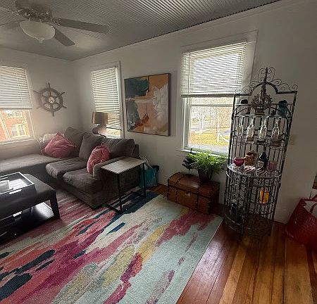 2nd image of 51 Pomeroy Ave #2