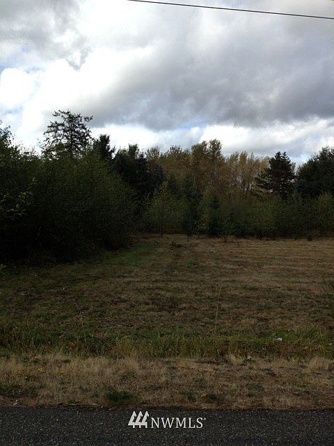 2nd image of 2526 122nd Avenue E
