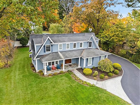 2nd image of 6 Old Oak Road