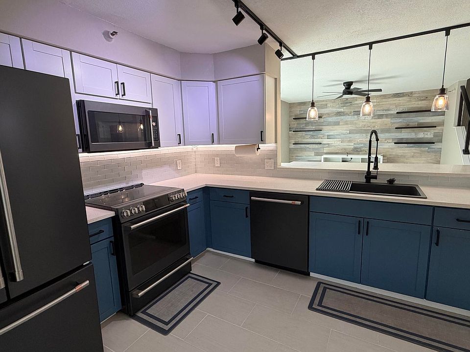 1st image of 117 Yacht Club Way