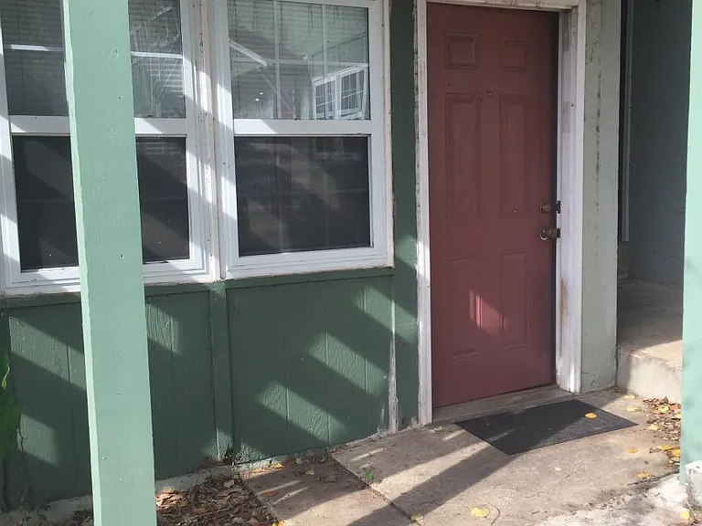 222 Lake Ella Dr #B-8 — Photo 1