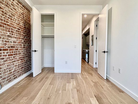 5th image of 383 Bleecker St #3A