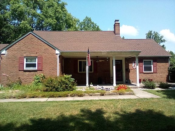 2nd image of 8 S Park Dr