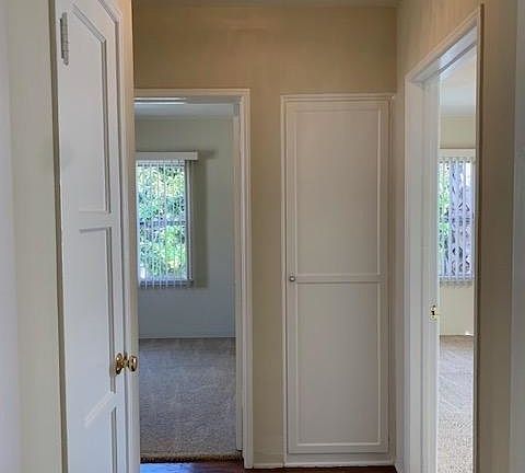 4th image of 131 1/2 N Kenwood #22