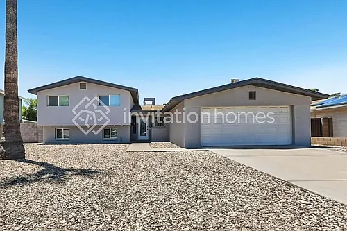 943 E Manhatton Dr Photo 1