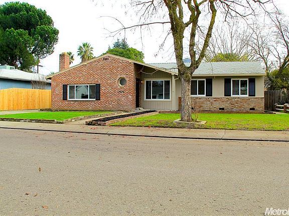 2nd image of 7514 Coral Ln