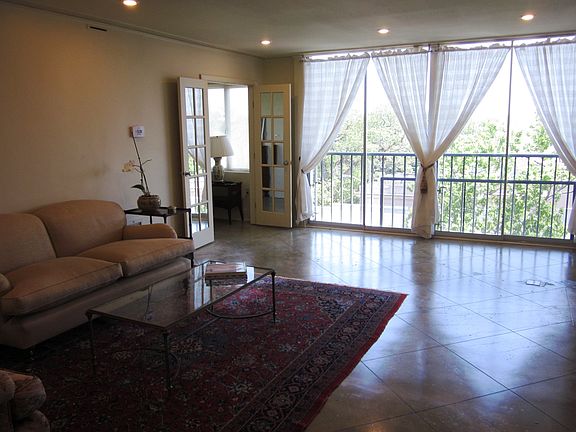 4th image of 1550 2nd St APT 5A